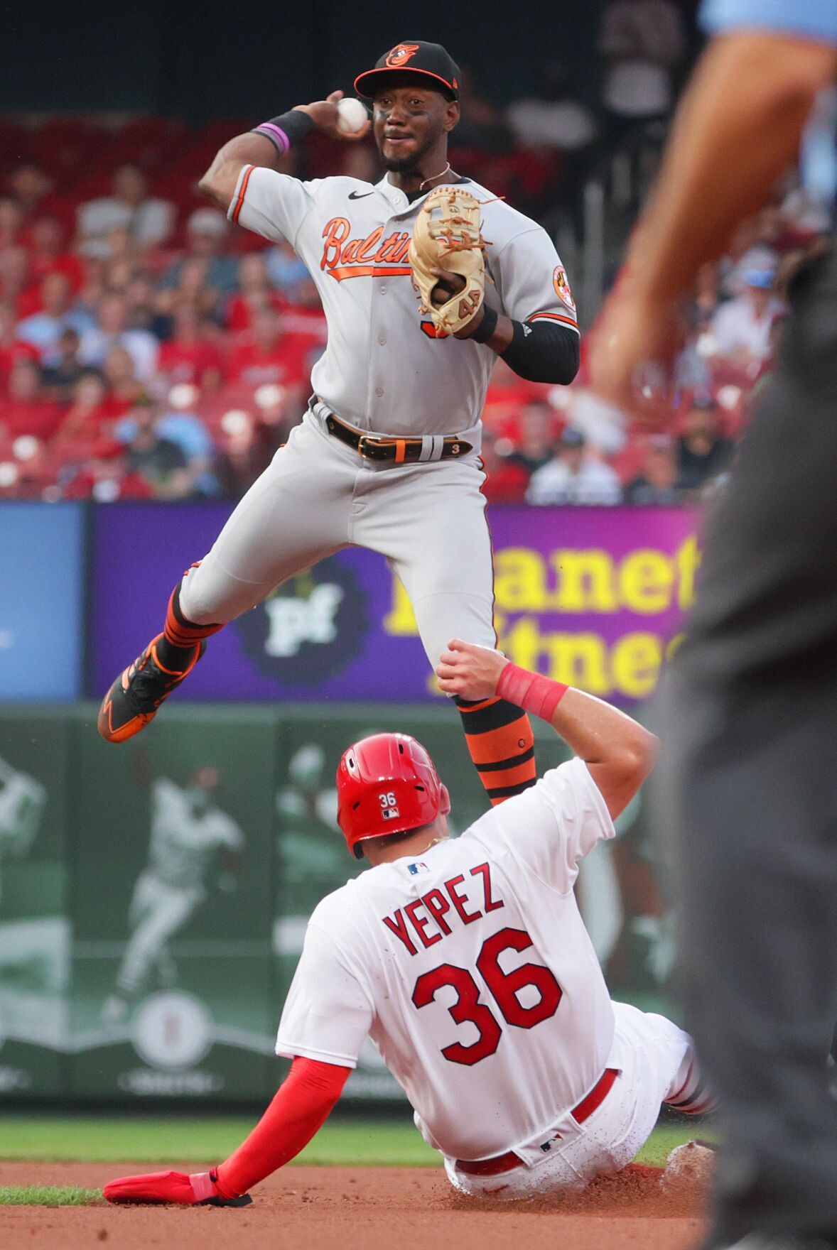 Orioles 5, Cardinals 3